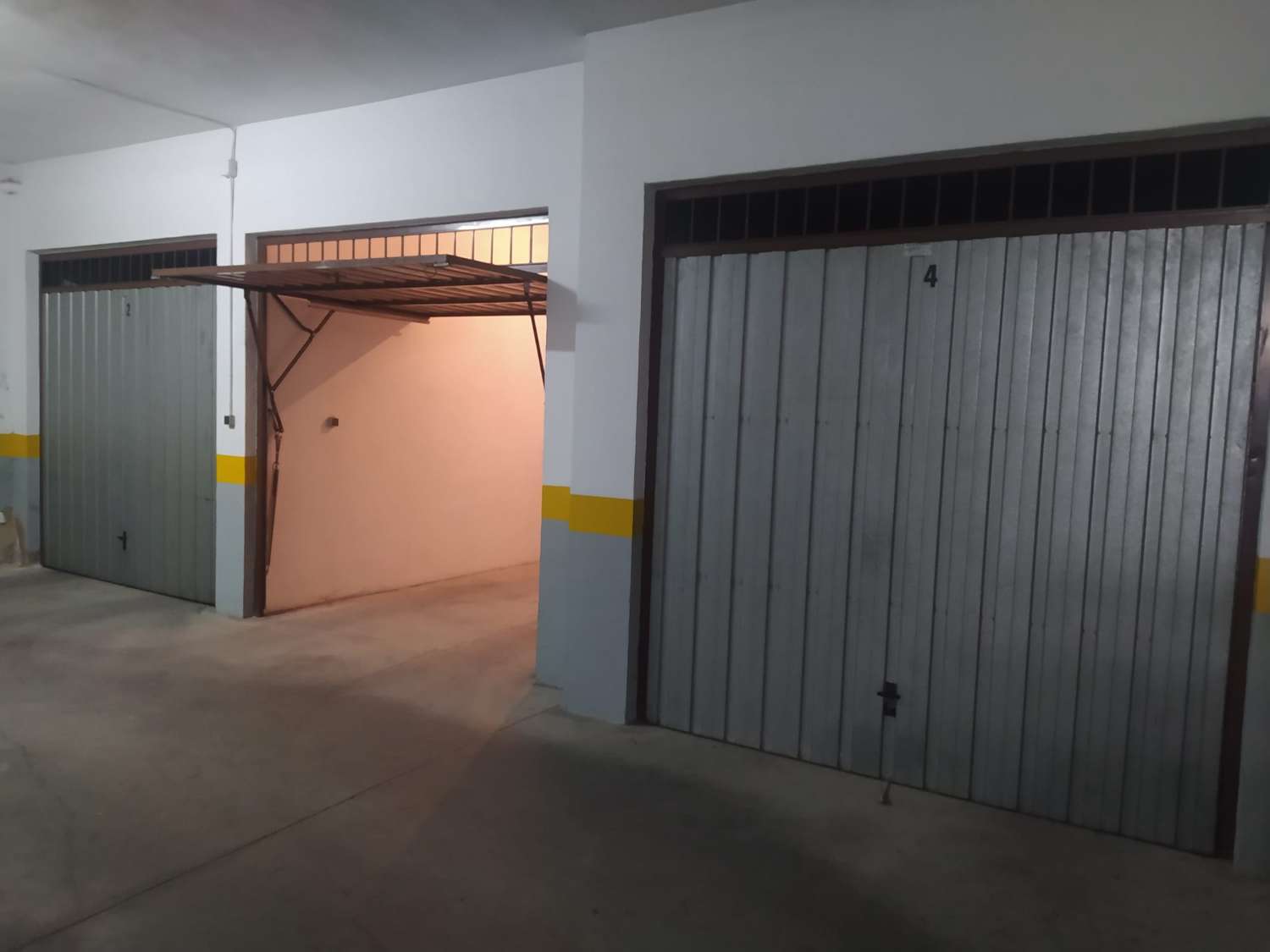 Garage salgai in Andújar