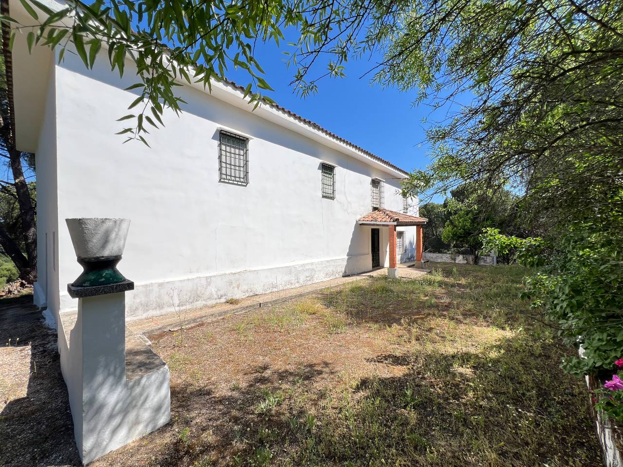Villa for sale in Andújar