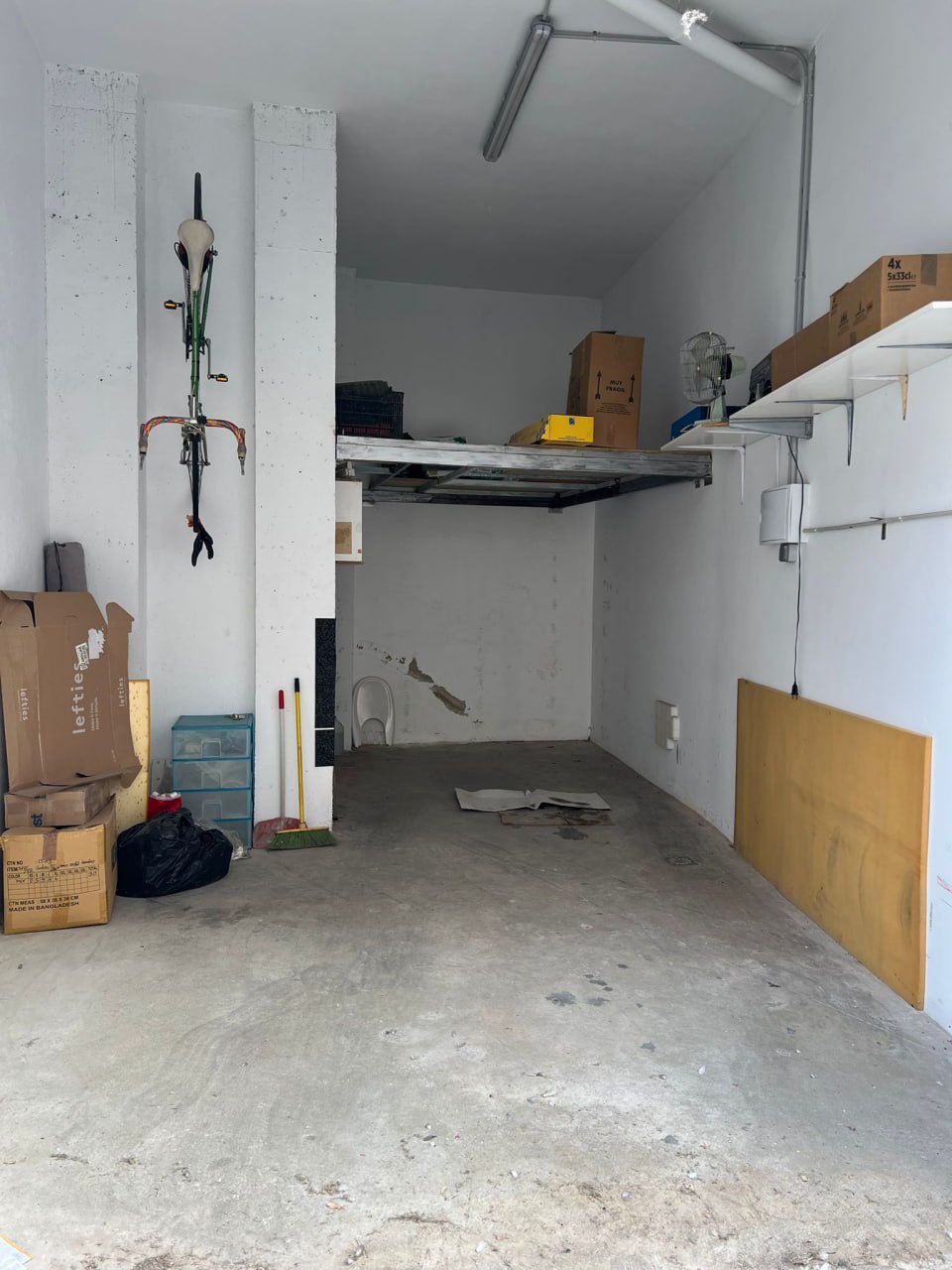 Cochera cerrada en Andújar