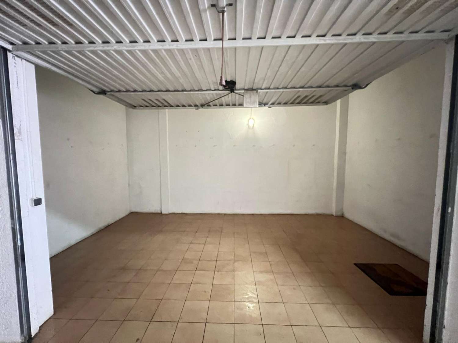 COCHERA EN VENTA ZONA SANTO